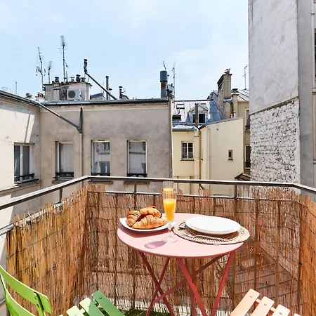 Bnbnova - Latin Quarter - 1br With Balcony